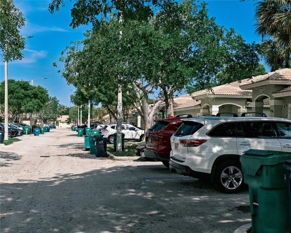 13264 Old Biscayne Dr 403, Homestead, FL 33033