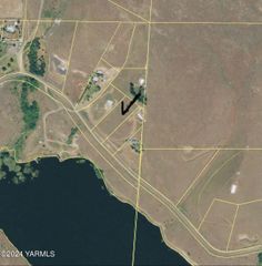 N 16145 Wenas Rd, Selah, WA 98942