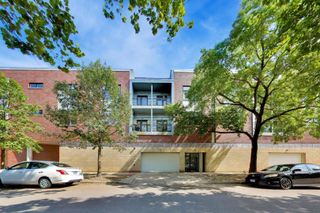 3735 N Wolcott Avenue 11, Chicago, IL 60613
