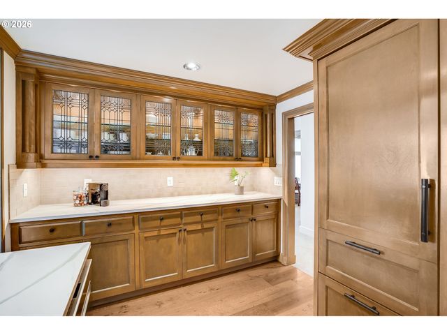 305 S MONTGOMERY St 409, Portland, OR 97201