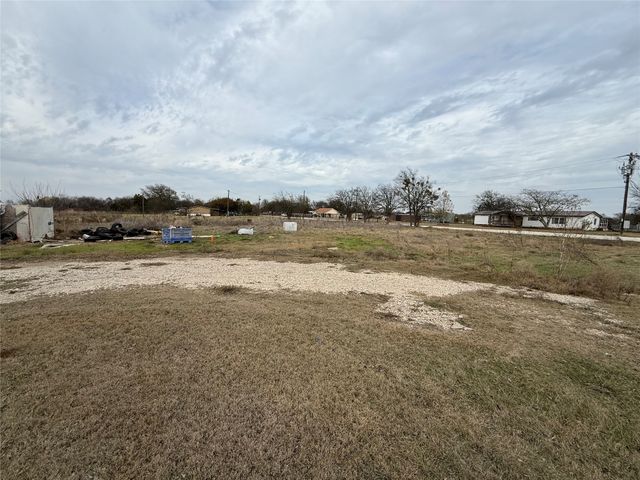 7904 County Road 915, Joshua, TX 76058