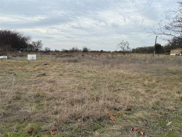 7904 County Road 915, Joshua, TX 76058