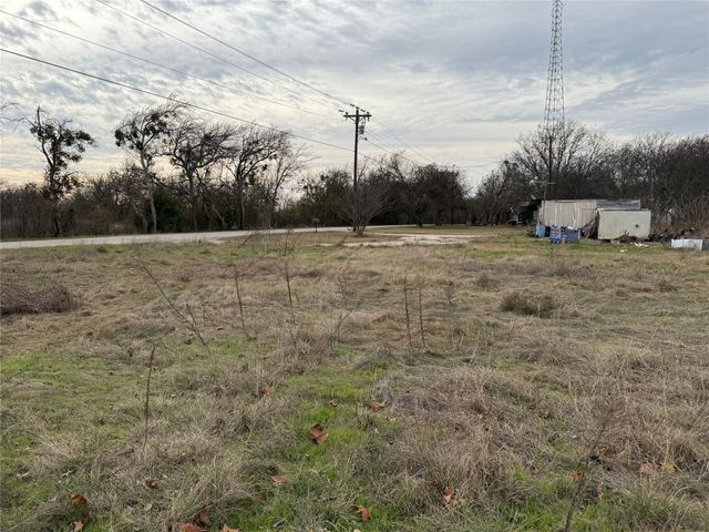 7904 County Road 915, Joshua, TX 76058