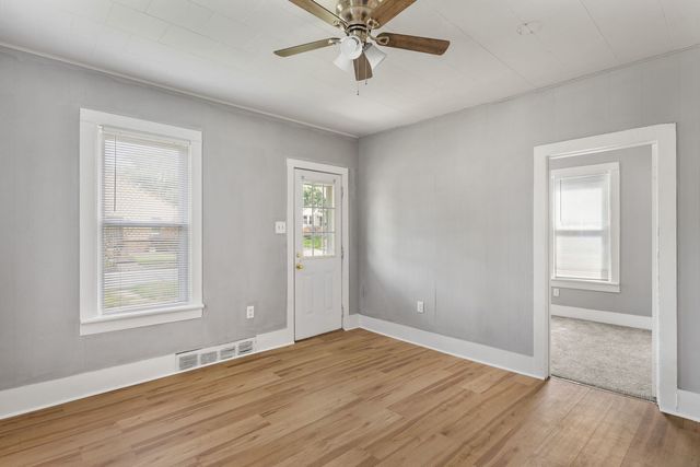 417 37th Street, Moline, IL 61265