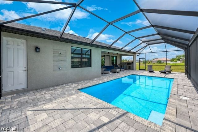 1613 NW 42nd PL, Cape Coral, FL 33993