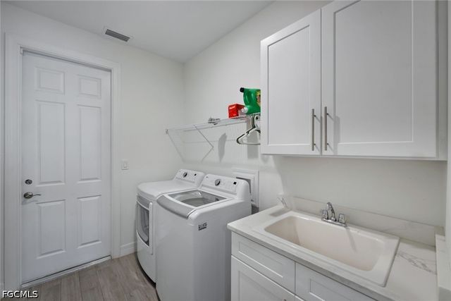 1613 NW 42nd PL, Cape Coral, FL 33993