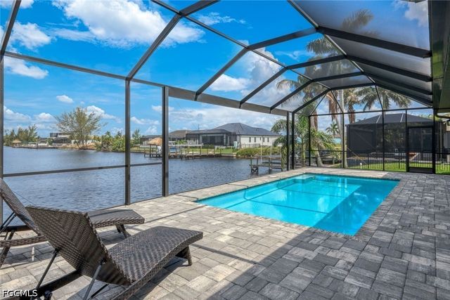 1613 NW 42nd PL, Cape Coral, FL 33993
