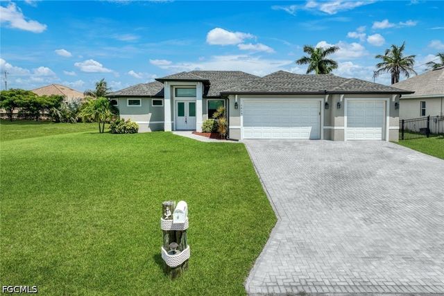1613 NW 42nd PL, Cape Coral, FL 33993
