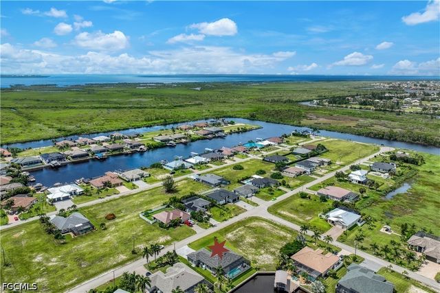 1613 NW 42nd PL, Cape Coral, FL 33993