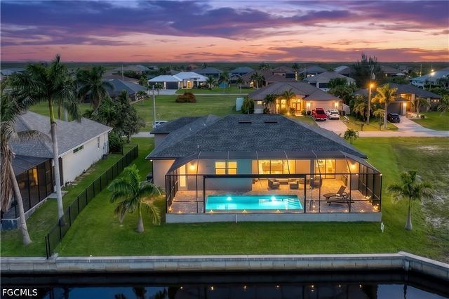 1613 NW 42nd PL, Cape Coral, FL 33993
