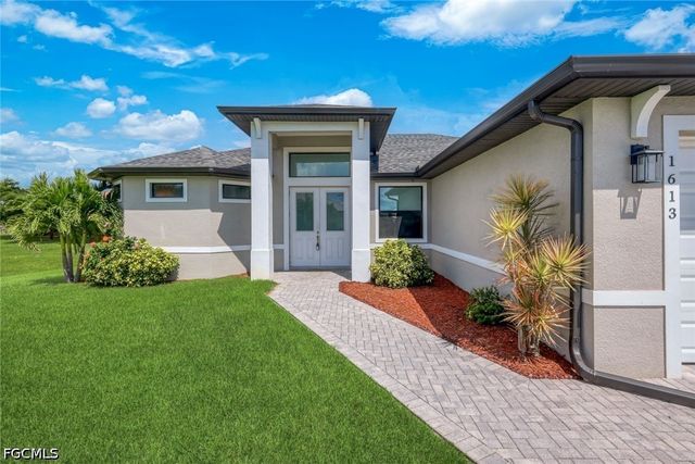 1613 NW 42nd PL, Cape Coral, FL 33993
