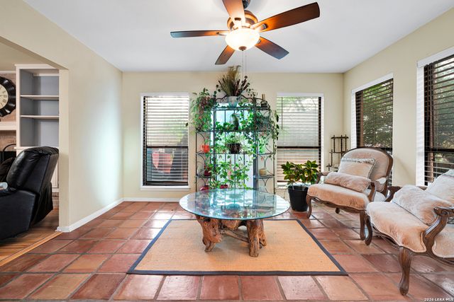 3511 HUNTERS CIR, San Antonio, TX 78230
