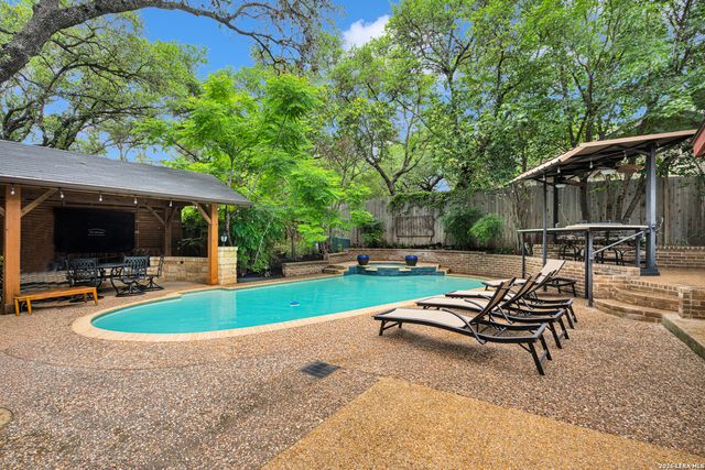 3511 HUNTERS CIR, San Antonio, TX 78230