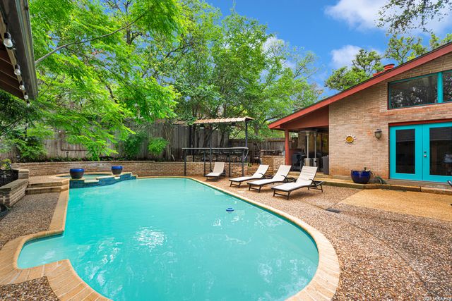 3511 HUNTERS CIR, San Antonio, TX 78230