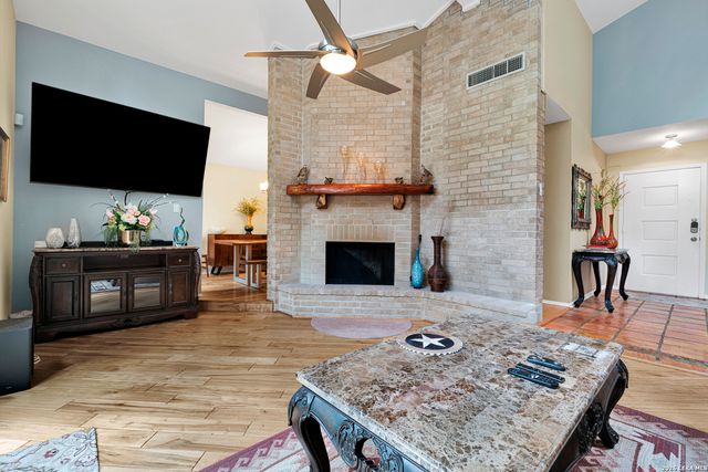 3511 HUNTERS CIR, San Antonio, TX 78230