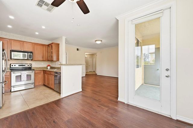 3855 Elijah Ct 721, San Diego, CA 92130