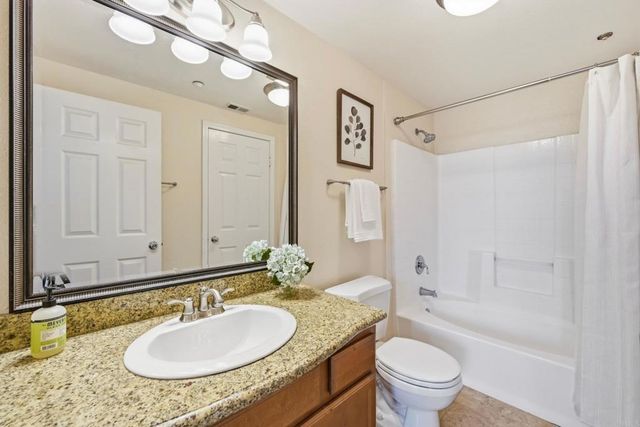 3855 Elijah Ct 721, San Diego, CA 92130