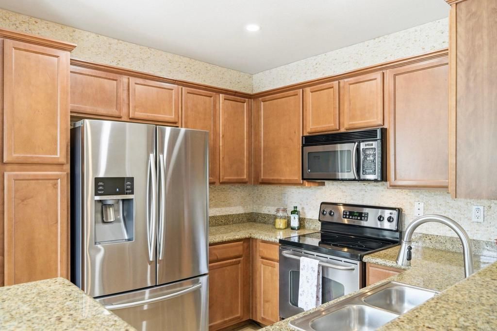 3855 Elijah Ct 721, San Diego, CA 92130