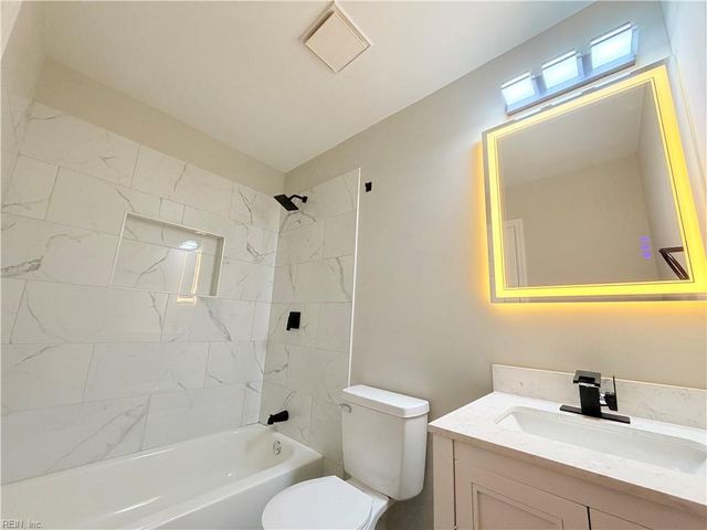 3864 Danville CT, Virginia Beach, VA 23453