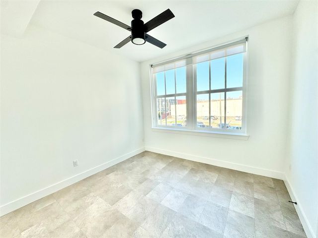 2102 Mechanic Street 202, Galveston, TX 77550