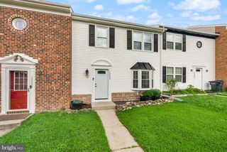 12306 WOODLAWN CT, Woodbridge, VA 22192
