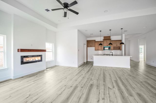 12118 Brightwood Drive, Montgomery, TX 77356