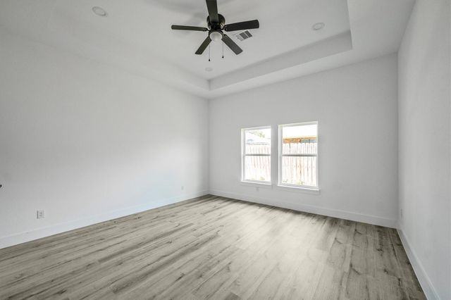 12118 Brightwood Drive, Montgomery, TX 77356
