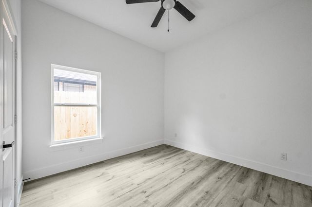 12118 Brightwood Drive, Montgomery, TX 77356