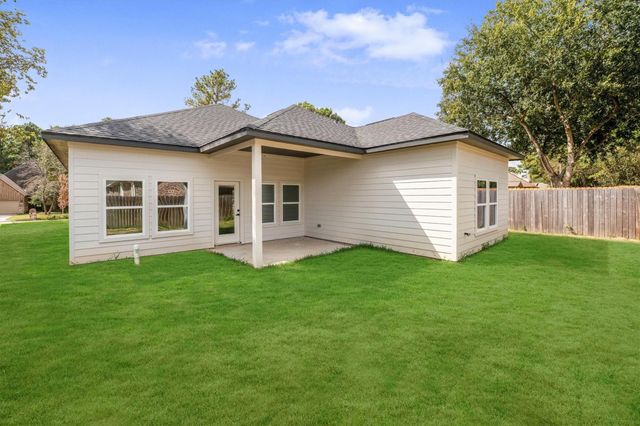 12118 Brightwood Drive, Montgomery, TX 77356
