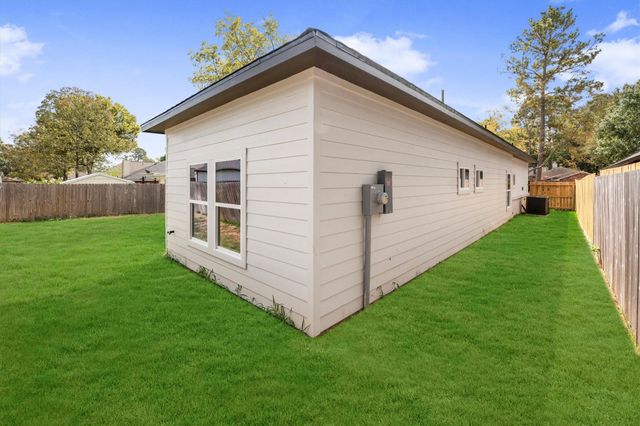 12118 Brightwood Drive, Montgomery, TX 77356