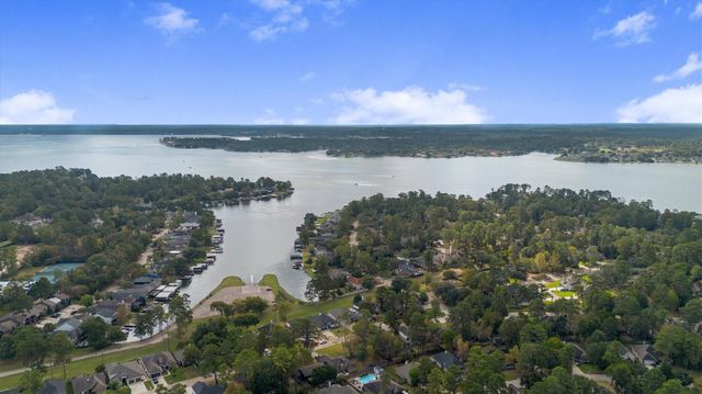 12118 Brightwood Drive, Montgomery, TX 77356