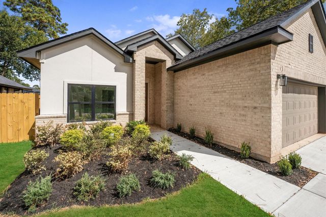 12118 Brightwood Drive, Montgomery, TX 77356