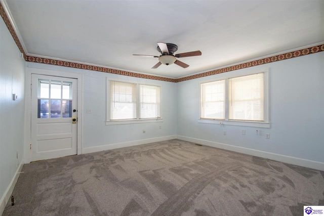 199 Walnut Street, Hodgenville, KY 42748