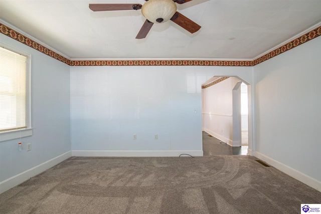 199 Walnut Street, Hodgenville, KY 42748