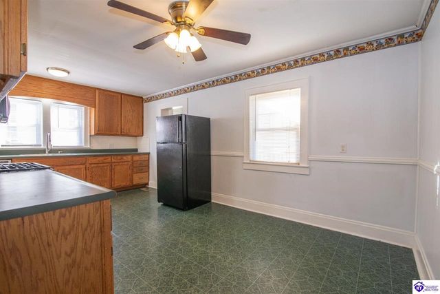 199 Walnut Street, Hodgenville, KY 42748