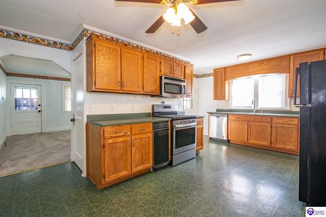 199 Walnut Street, Hodgenville, KY 42748