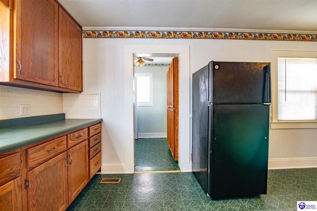 199 Walnut Street, Hodgenville, KY 42748