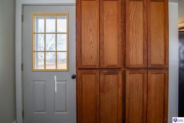 199 Walnut Street, Hodgenville, KY 42748