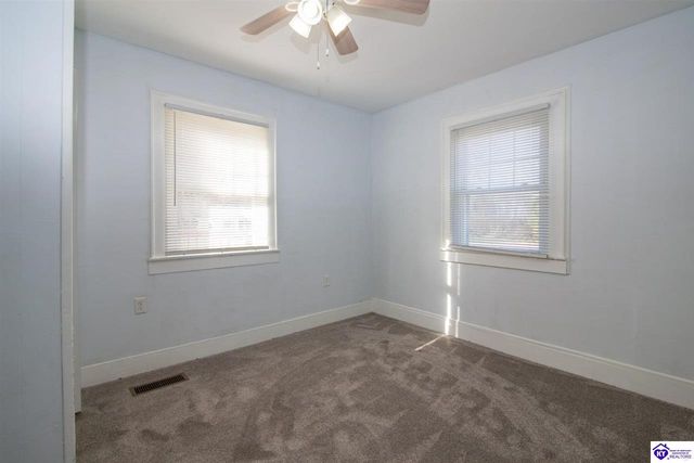199 Walnut Street, Hodgenville, KY 42748