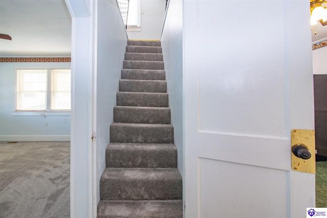 199 Walnut Street, Hodgenville, KY 42748