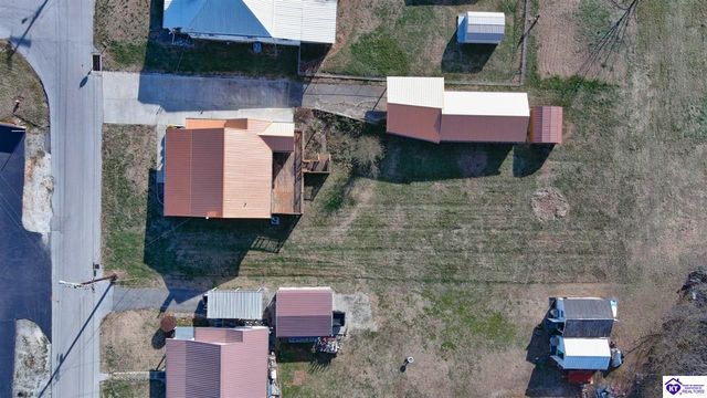 199 Walnut Street, Hodgenville, KY 42748