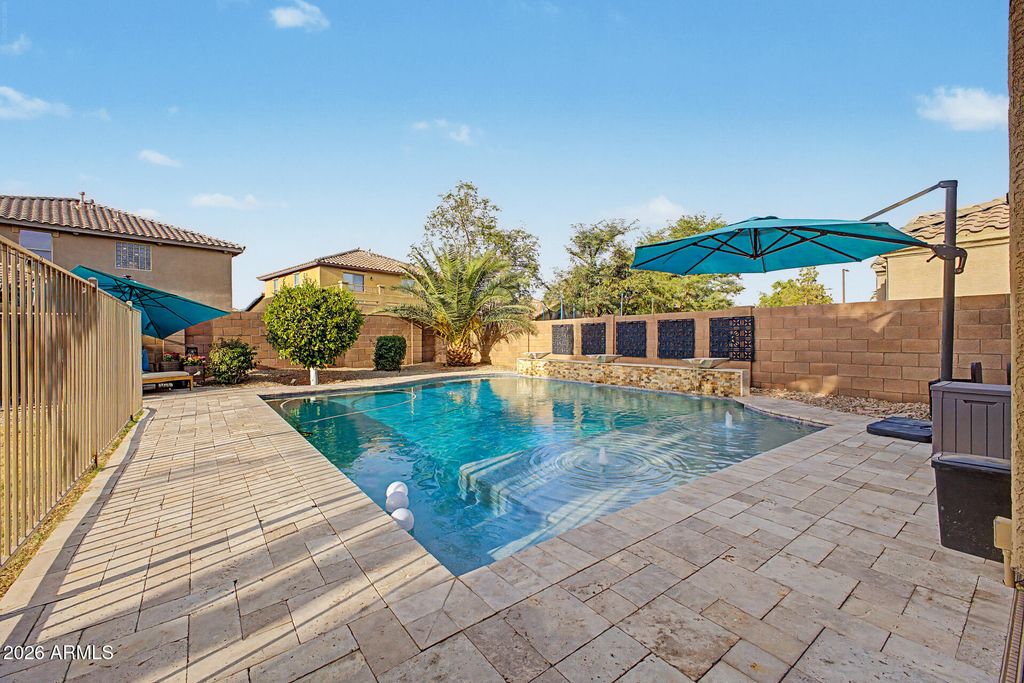 Image 3 of property listing at 14128 W CALAVAR Road, Surprise, AZ 85379