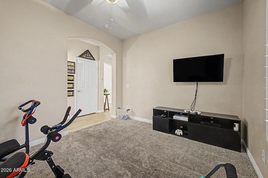 Image 31 of property listing at 14128 W CALAVAR Road, Surprise, AZ 85379