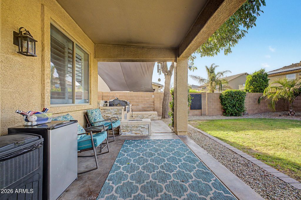 Image 35 of property listing at 14128 W CALAVAR Road, Surprise, AZ 85379