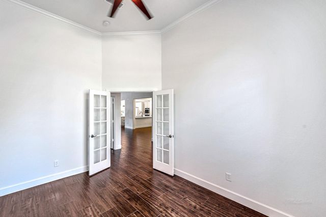 6 Old River Place, The Woodlands, TX 77382