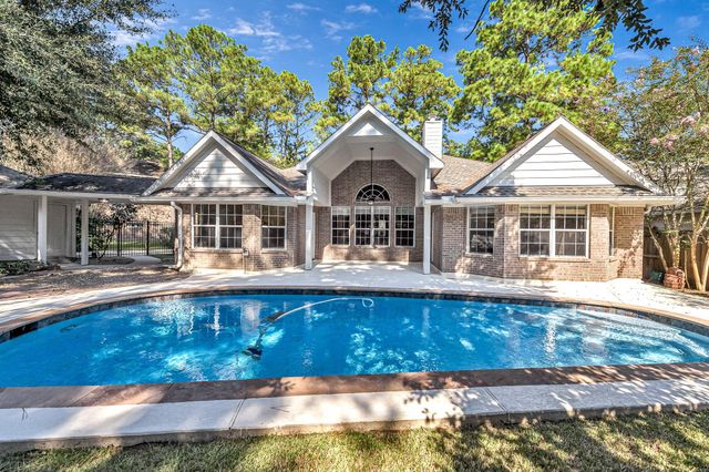 6 Old River Place, The Woodlands, TX 77382