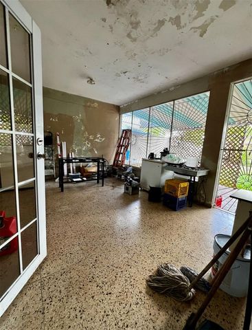 Calle 9 HERMANAS DAVILA P13, Bayamon, PR 00961