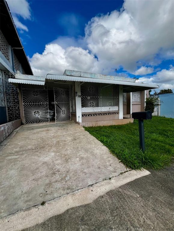 Calle 9 HERMANAS DAVILA P13, Bayamon, PR 00961