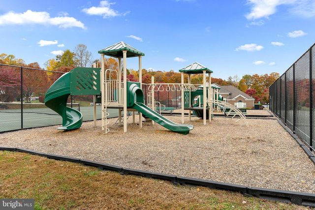 5311 YELLOW TURTLE PL, Woodbridge, VA 22193