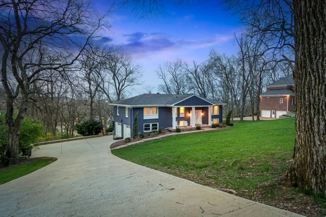 5102 Beauregard Ln, Brentwood, TN 37027